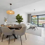 Perfect For Families & Remote Workers - Selwo, Lägenhet *