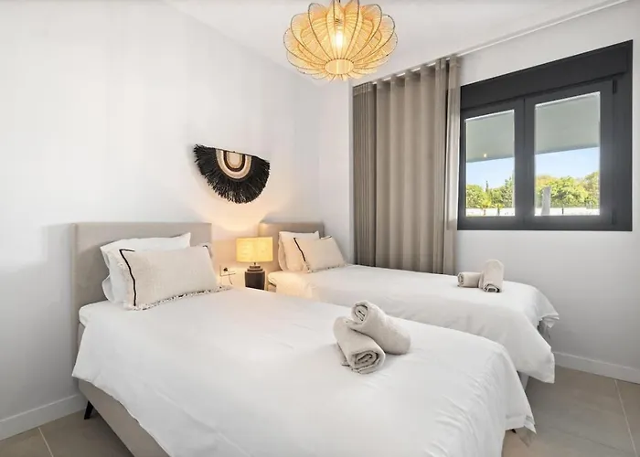 Perfect For Families & Remote Workers - Selwo, Apartment